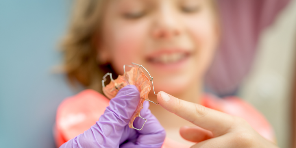 Jak czyścić aparat ortodontyczny? Orthodontics