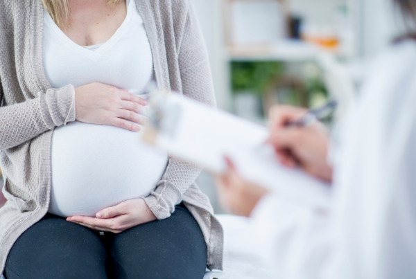 jak dbać o zęby w ciąży?