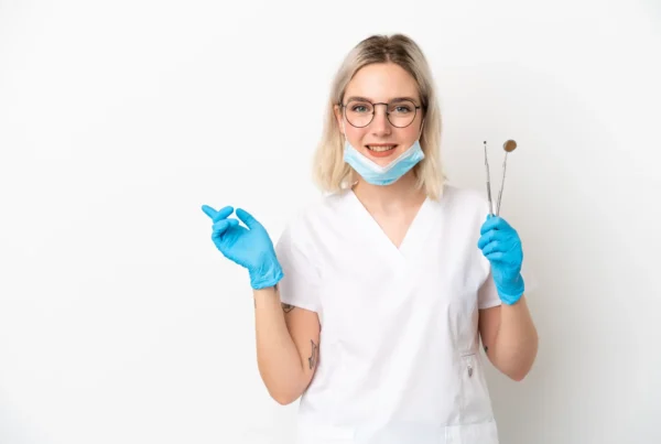 Dentysta z narzędziami